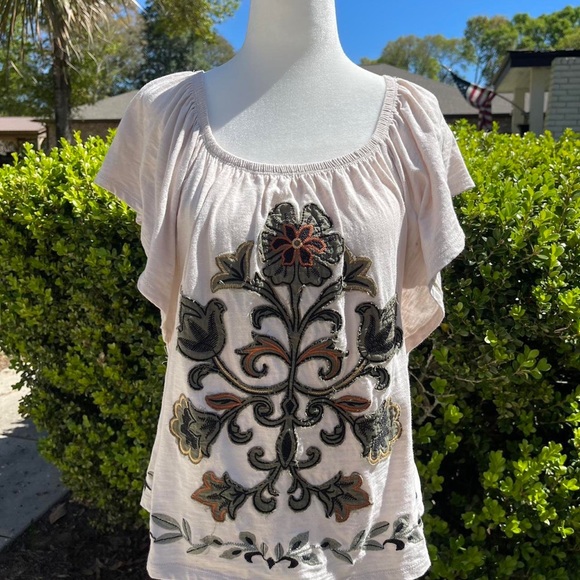 floral top - Picture 1 of 2